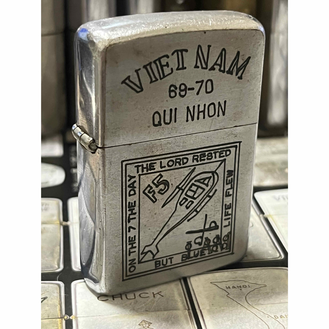 【ベトナムZIPPO】本物 1969年製ベトナムジッポー「戦闘ヘリ」QUI NH | フリマアプリ ラクマ