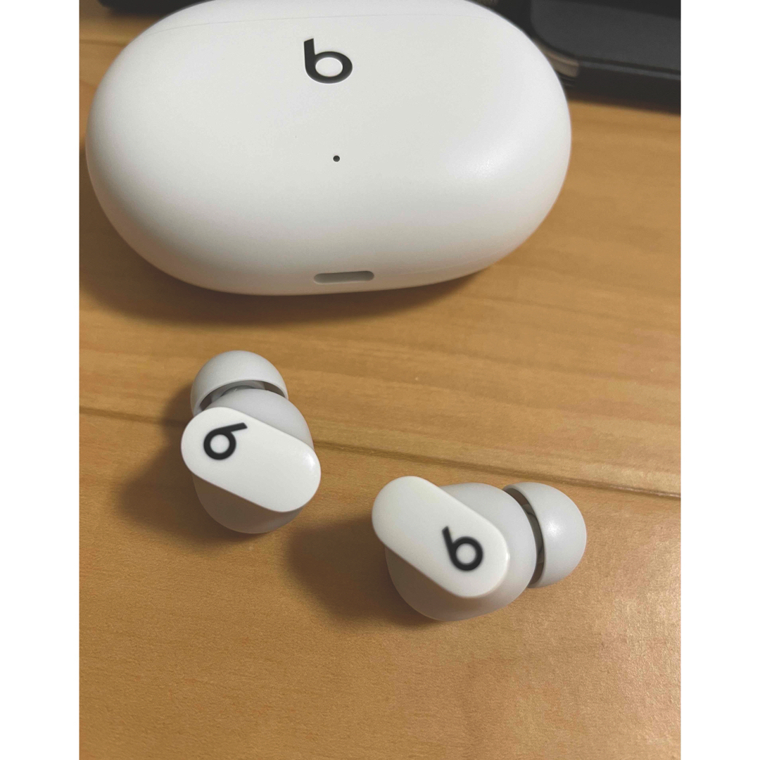 Beats Studio Buds ワイヤレスイヤホン　iPhone アップル 2