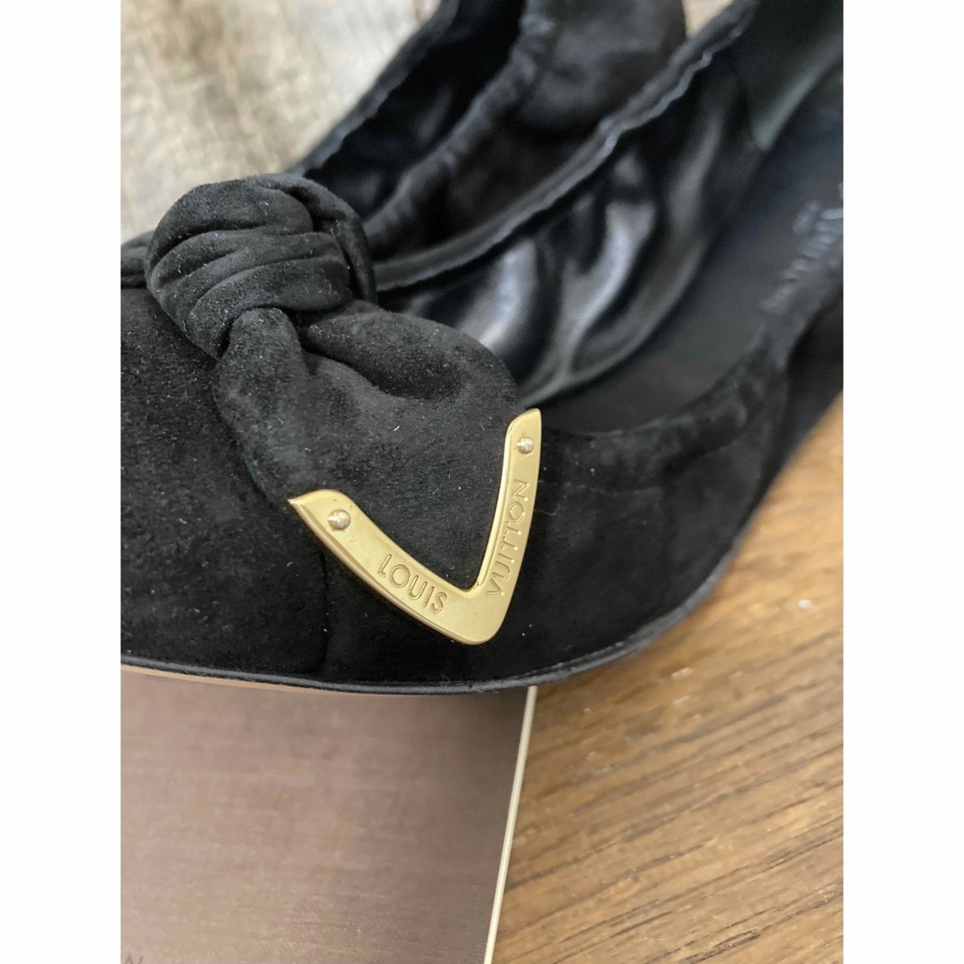 LOUIS VUITTON(ルイヴィトン)の新品LOUIS VUITTON AMULETフラットバレリーナパンプス37.5 レディースの靴/シューズ(バレエシューズ)の商品写真