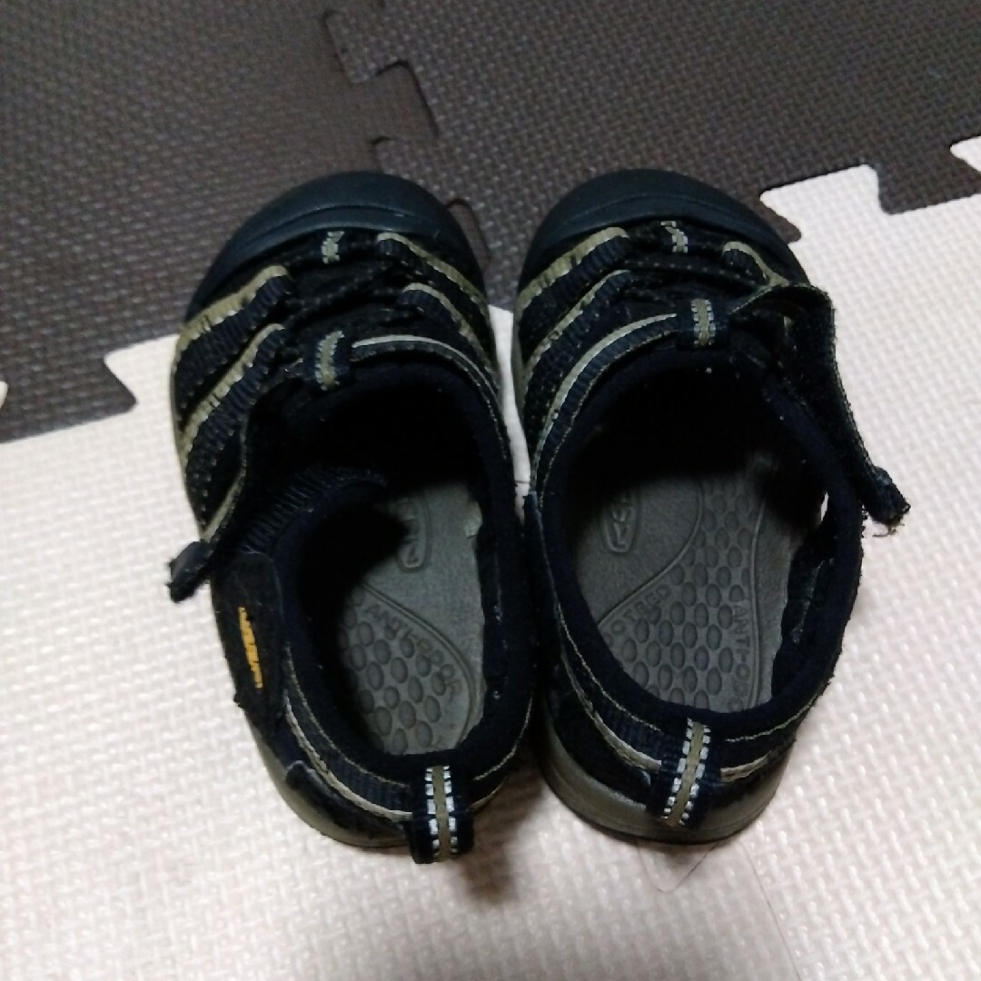 KEEN サンダル 14.5 カーキ ブラック キッズ/ベビー/マタニティのベビー靴/シューズ(~14cm)(サンダル)の商品写真