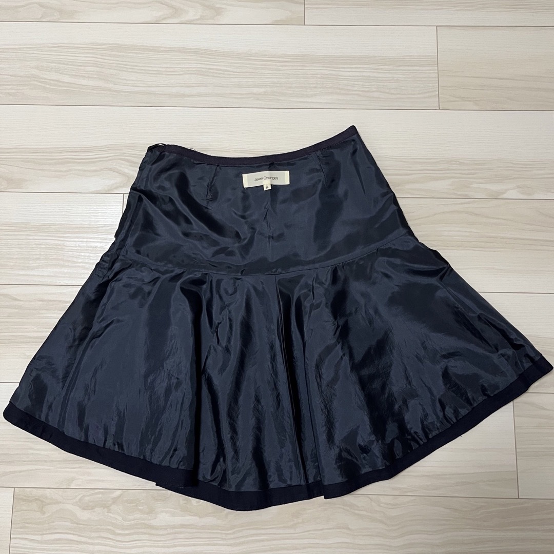 Jewel Changes(ジュエルチェンジズ)のミニスカート（フレア/ネイビー） レディースのスカート(ミニスカート)の商品写真