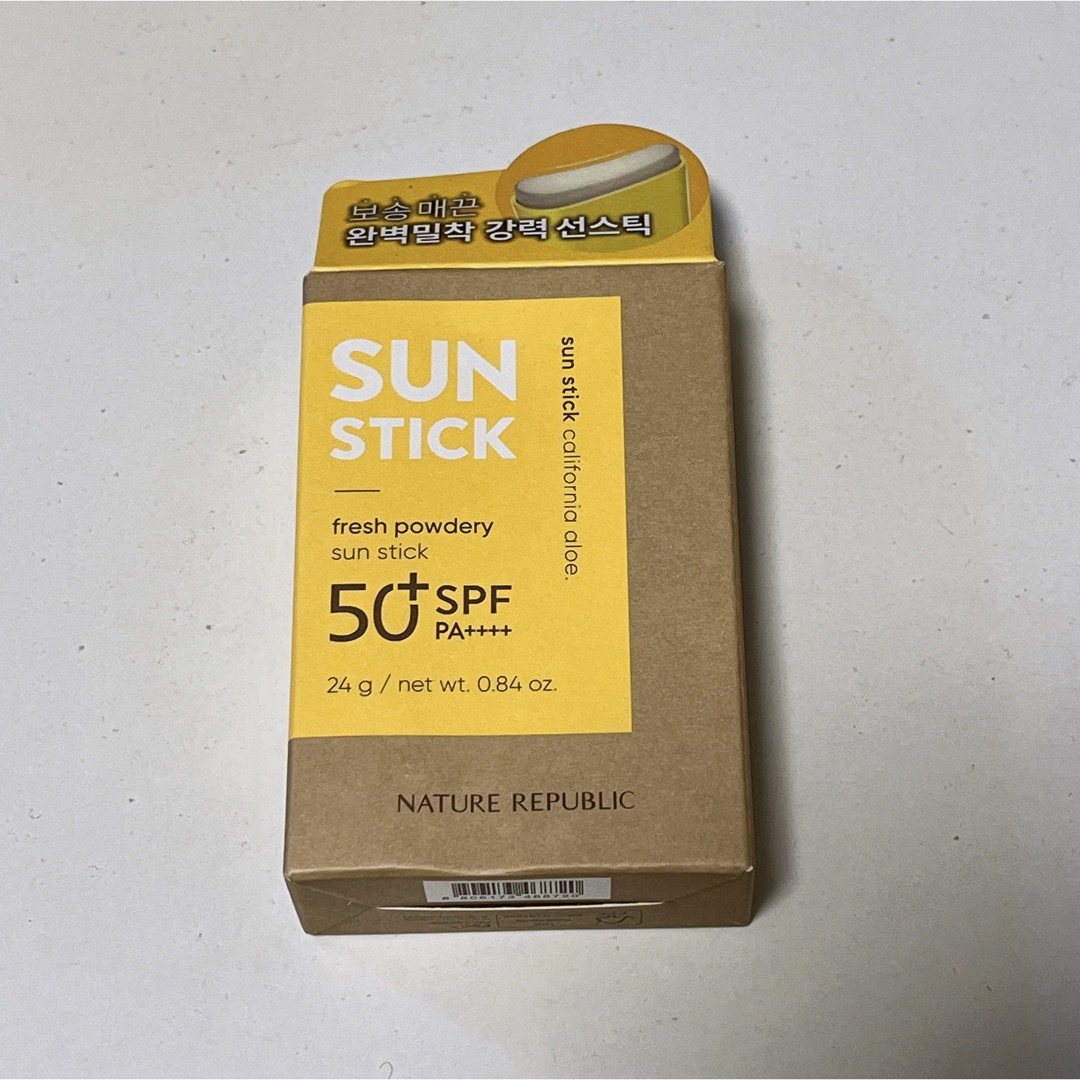 NATURE REPUBLIC(ネイチャーリパブリック)のカリフォルニア アロエ フレッシュパウダリー サンスティック sun stick コスメ/美容のボディケア(日焼け止め/サンオイル)の商品写真