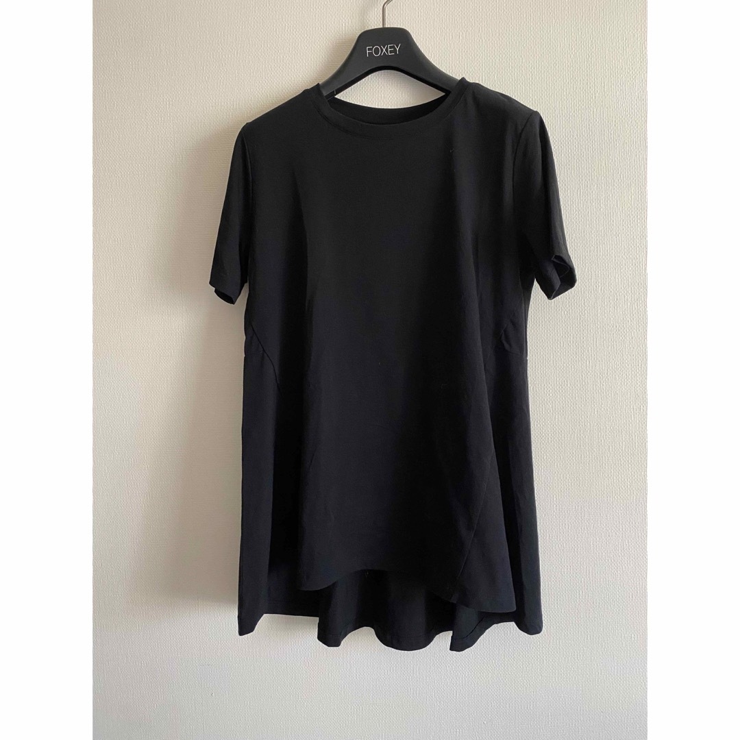 新品　provador 黒Tシャツ レディースのトップス(Tシャツ(半袖/袖なし))の商品写真