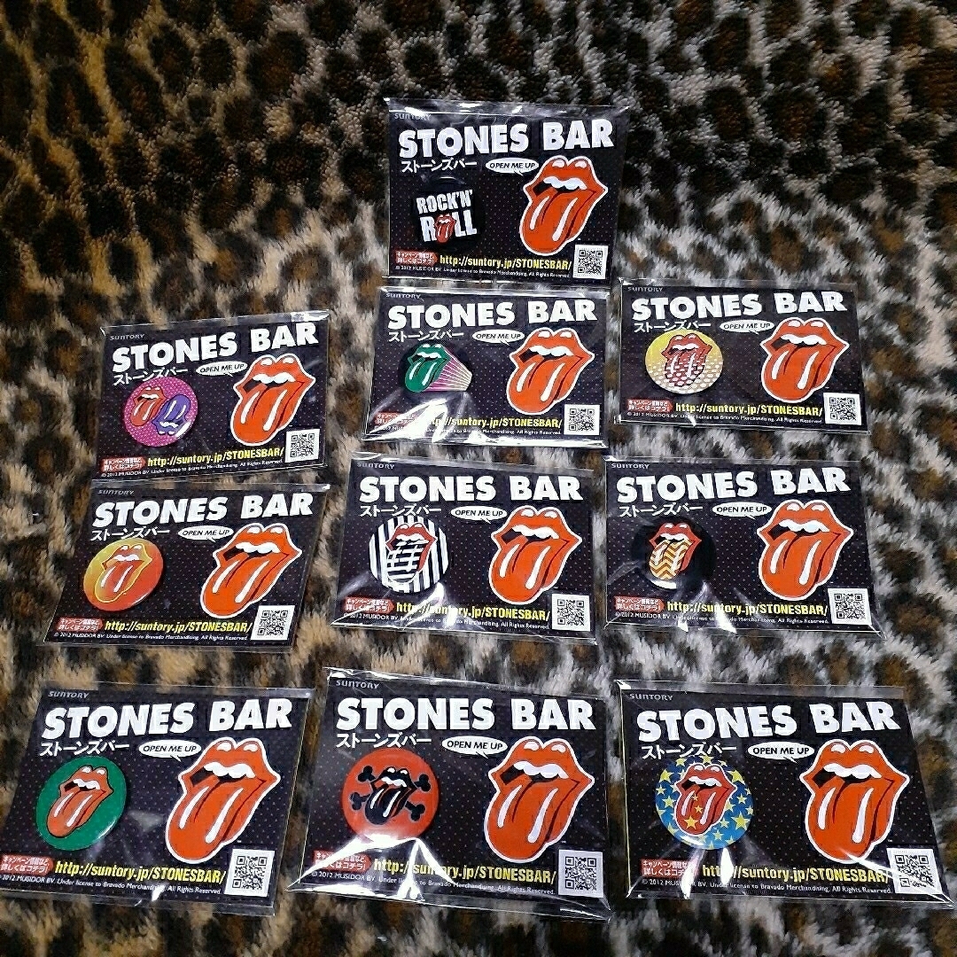 サントリー(サントリー)のローリングストーンズ『ストーンズバーSTONES BAR缶バッジ』50個入り エンタメ/ホビーのCD(ポップス/ロック(洋楽))の商品写真