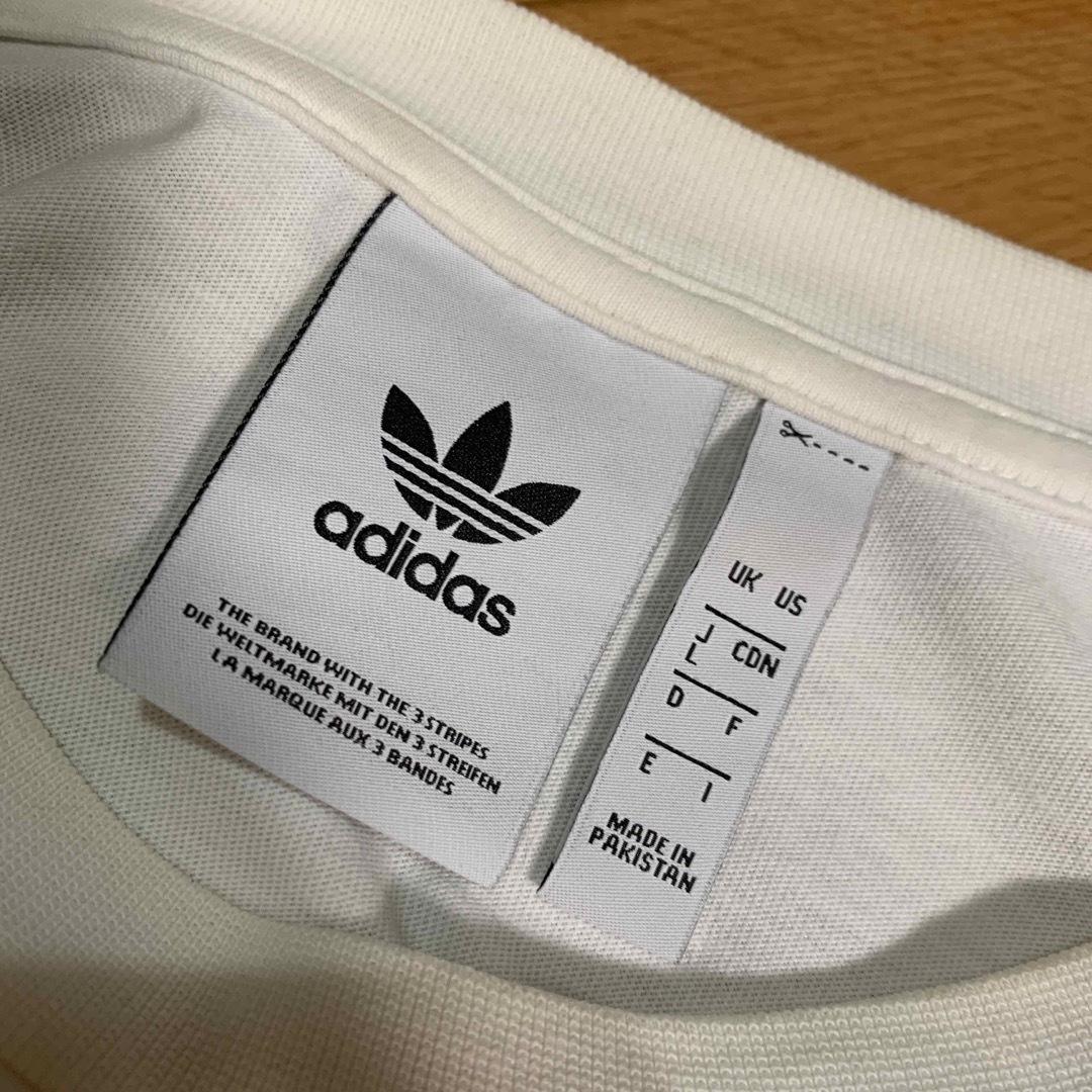 adidas(アディダス)のアディダス　Tシャツ レディースのトップス(Tシャツ(長袖/七分))の商品写真