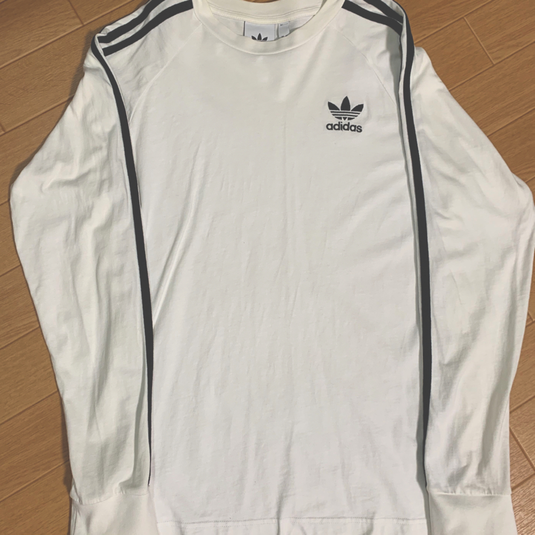 adidas(アディダス)のアディダス　Tシャツ レディースのトップス(Tシャツ(長袖/七分))の商品写真