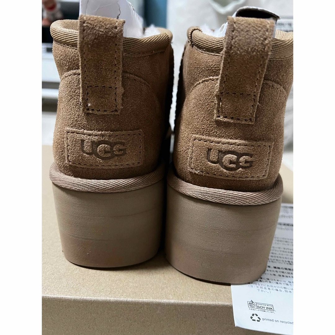 UGG(アグ)のUGG Classic Ultra Mini Platform レディースの靴/シューズ(ブーツ)の商品写真