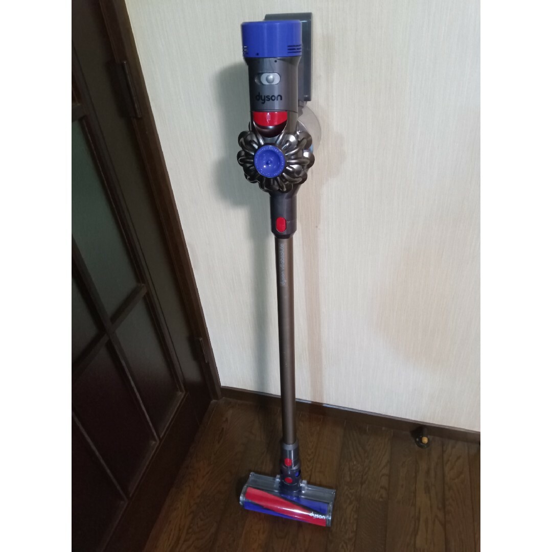 Dyson - □ダイソン V8 fluffy ヘッドセット□メンテナンス済/動作確認