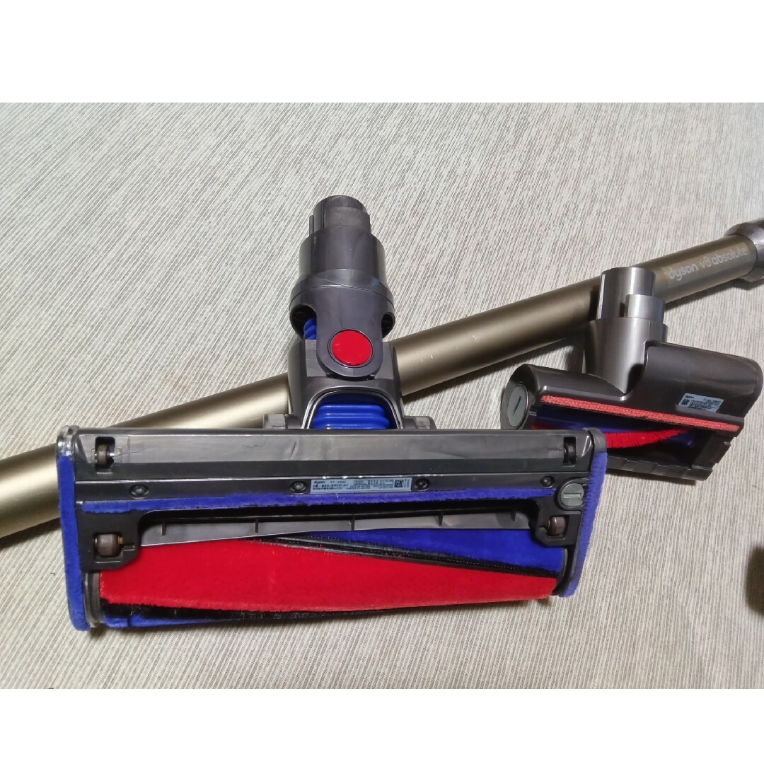 Dyson - □ダイソン V8 fluffy ヘッドセット□メンテナンス済/動作確認