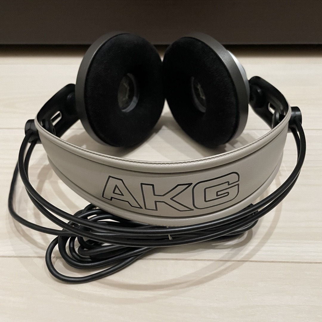 AKG K142HD セミオープン型ヘッドホン