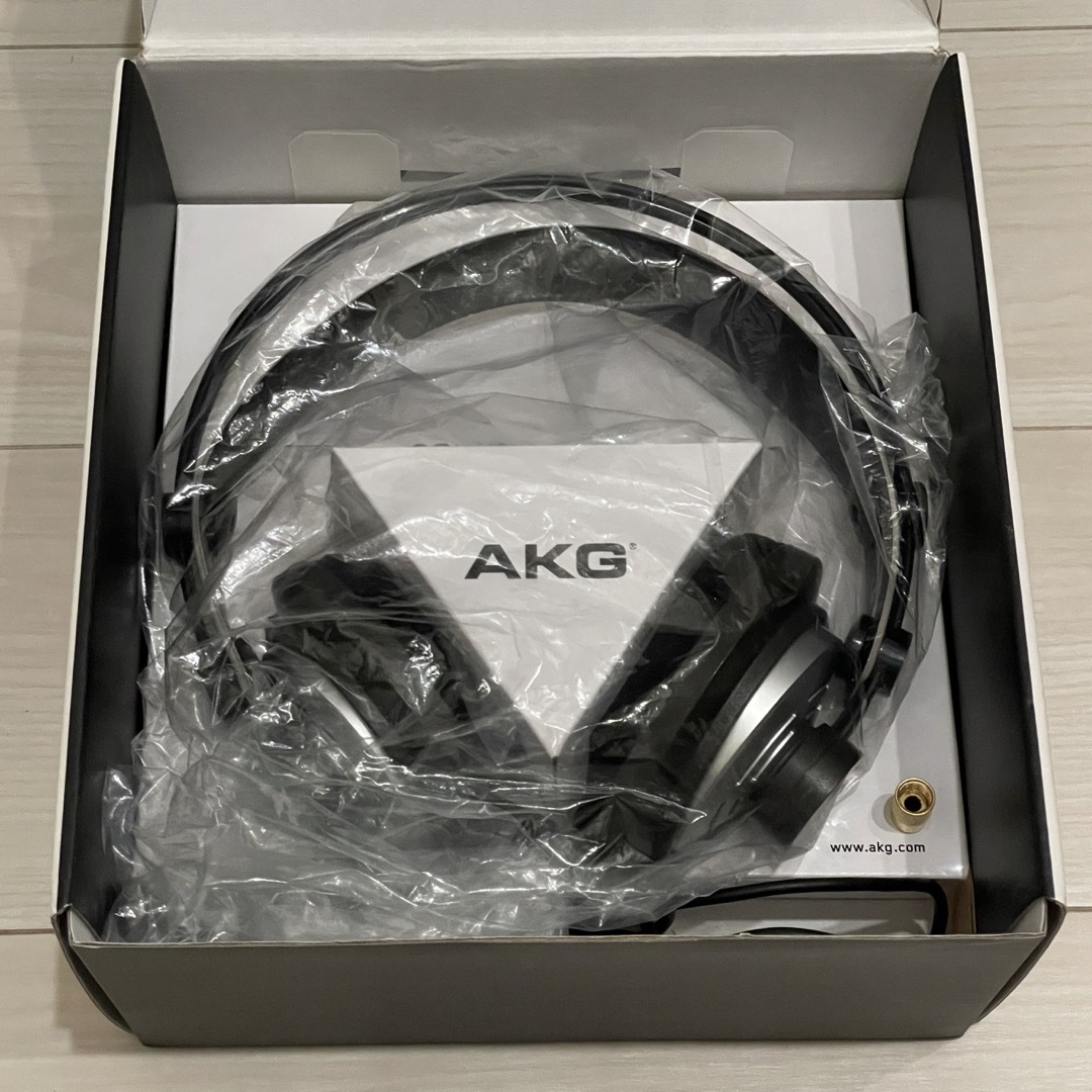 AKG K142HD セミオープン型ヘッドホン