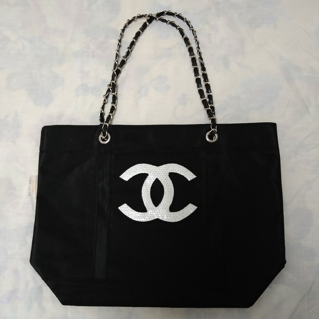 CHANEL(シャネル)のシャネル　ノベルティーバッグ レディースのバッグ(トートバッグ)の商品写真