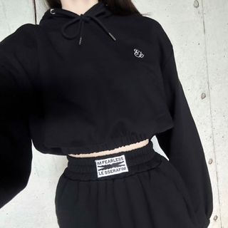 épine - LE SSELAFIM × epine セットアップ エピヌ ルセラフィム 黒の