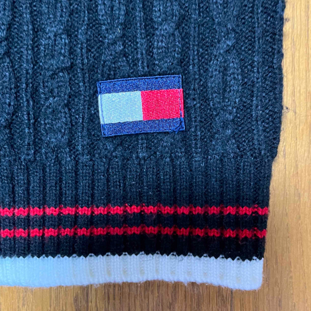 TOMMY HILFIGER(トミーヒルフィガー)のトミーヒルフィガー　Vネック　ニット　XS  ブラック メンズのトップス(ニット/セーター)の商品写真