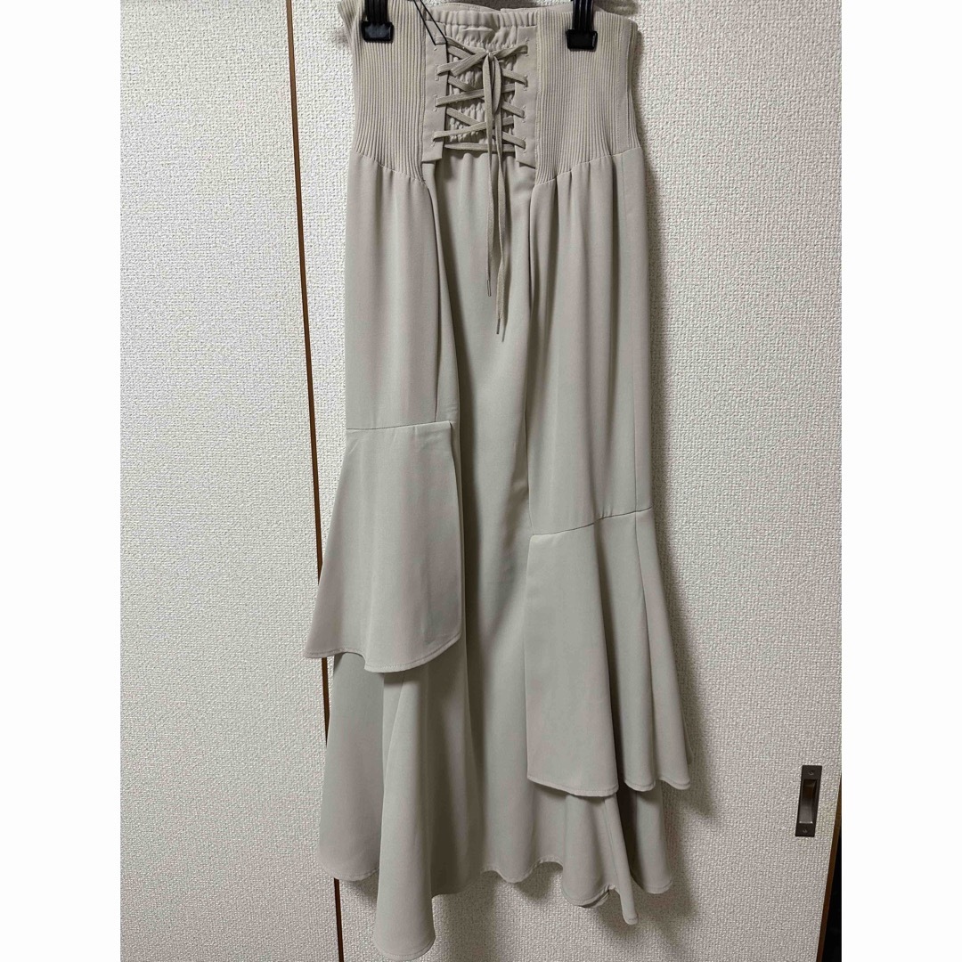 COCO DEAL(ココディール)のCOCODEAL ココディール ニットコルセットアシメティアードスカート レディースのスカート(ロングスカート)の商品写真