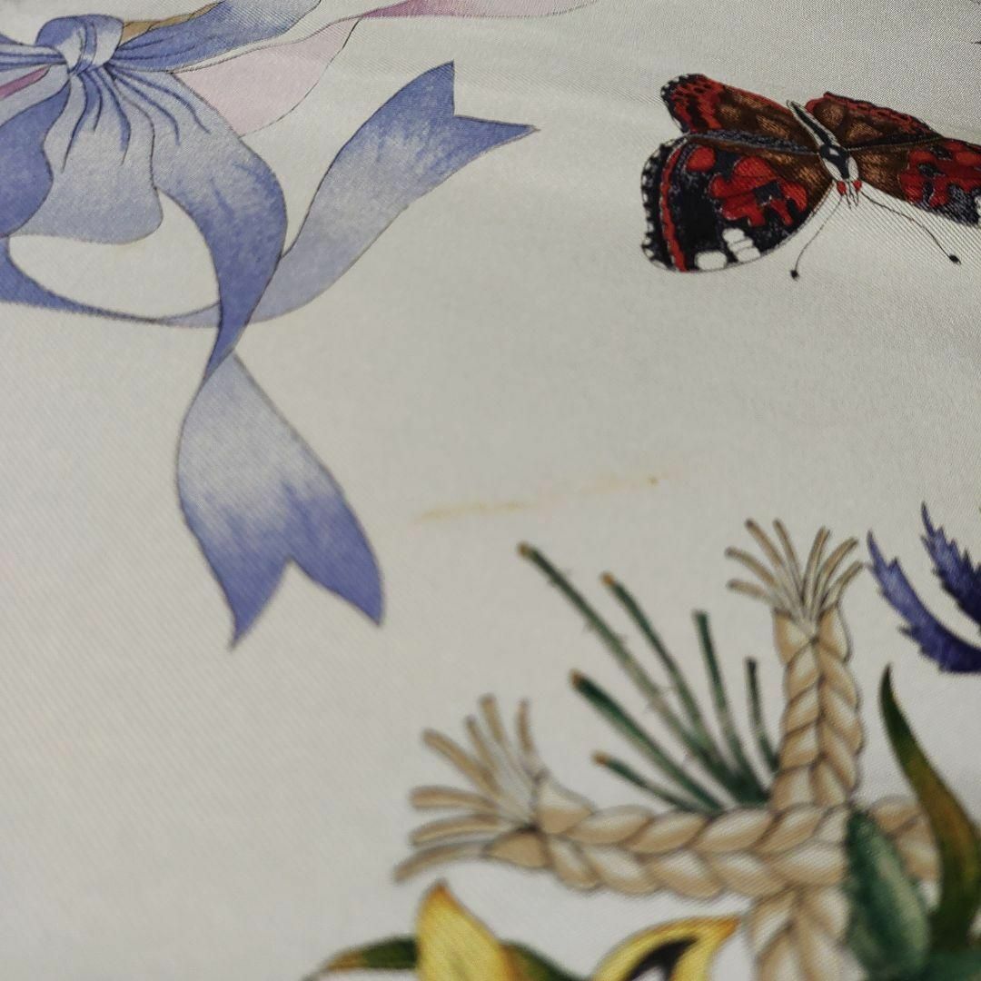 1793超美品　グッチ　スカーフ　最高級シルク100　ボタニカル　花柄　蝶々