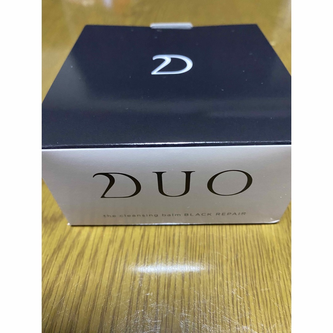 DUO(デュオ)のduo デュオ　クレンジングバーム 黒　ブラックリペア コスメ/美容のスキンケア/基礎化粧品(クレンジング/メイク落とし)の商品写真