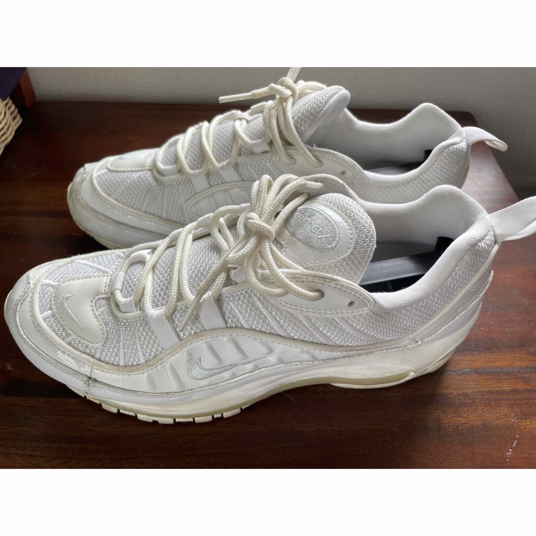 ナイキエアーマックス98 メンズの靴/シューズ(スニーカー)の商品写真