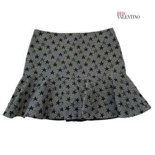 レッドヴァレンティノ(RED VALENTINO)の新品レッドヴァレンティノRED VALENTINO星柄ミニスカート　黒#40(ミニスカート)