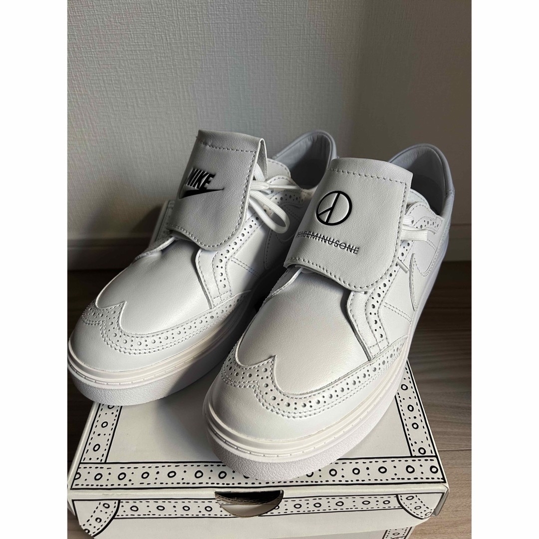 PEACEMINUSONE(ピースマイナスワン)の新品未使用PEACEMINUSONE × Nike Kwondo1 White メンズの靴/シューズ(スニーカー)の商品写真