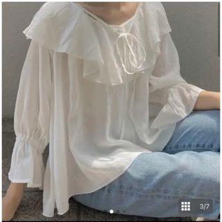 ザラ(ZARA)の韓国レディースフリル　ブラウス　リボンなし(シャツ/ブラウス(長袖/七分))