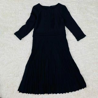 トゥービーシック(TO BE CHIC)のTO BE CHIC トゥービーシック　プリーツ　ワンピース　40 大きいサイズ(ロングワンピース/マキシワンピース)