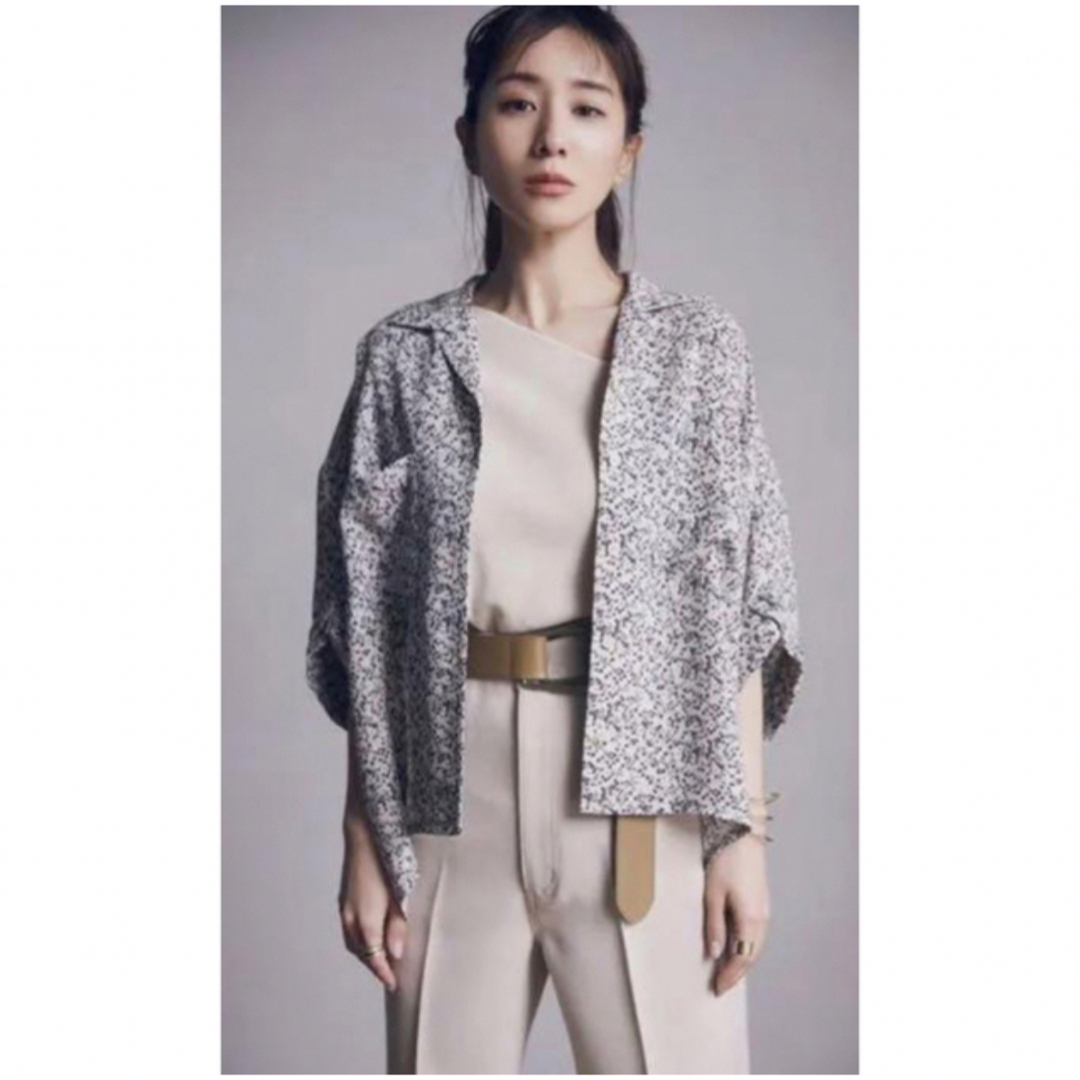 CLANE(クラネ)の田中みな実 clane レディースのトップス(シャツ/ブラウス(半袖/袖なし))の商品写真