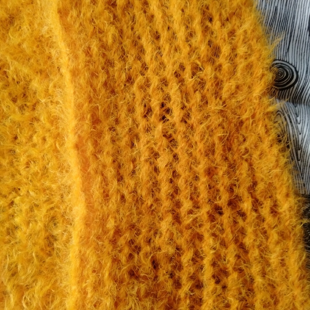 透かし編みセーターとマフラーセット 3
