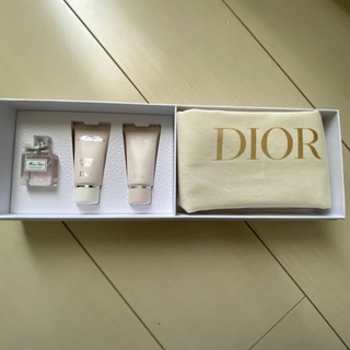 クリスチャンディオール(Christian Dior)の未使用品　Dior ミスディオール トラベルセット　ノベルティ(香水(女性用))