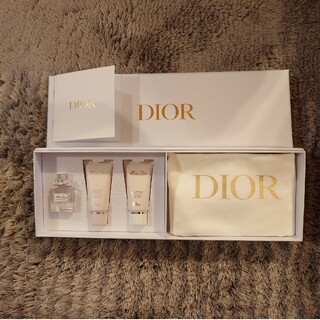 ディオール(Dior)の《新品》ディオール　ノベルティ　巾着(ボディローション/ミルク)