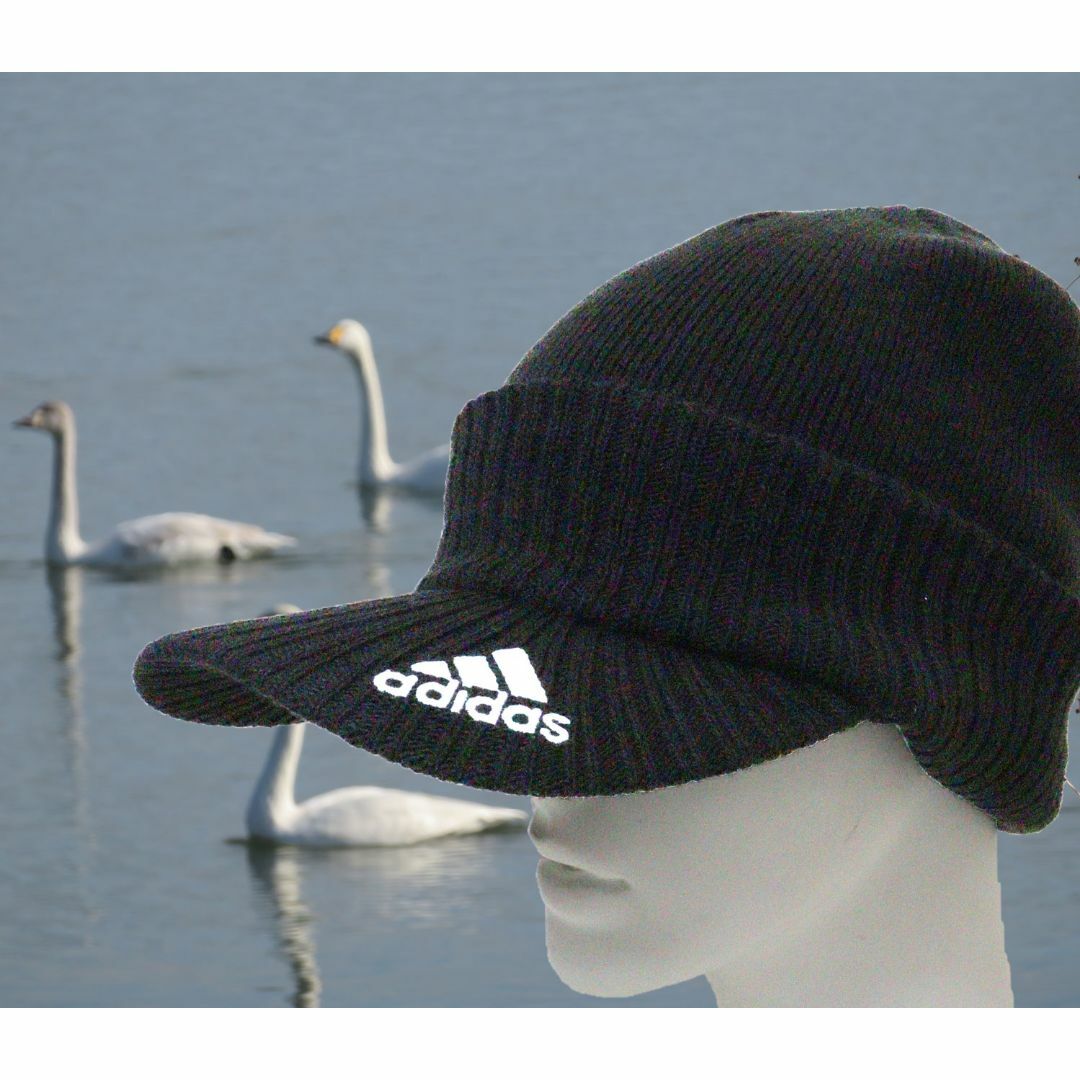 adidas(アディダス)のadidas アディダス ニット帽 つば付 ロゴ刺繍 ニットキャス★ブラック新品 メンズの帽子(ニット帽/ビーニー)の商品写真