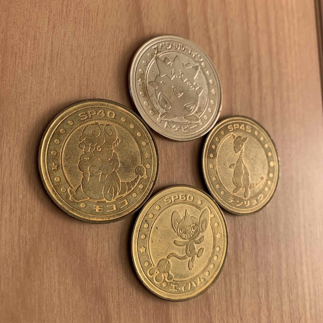 ポケモン(ポケモン)のポケモン　コイン　メダル　4枚 エンタメ/ホビーのコレクション(その他)の商品写真