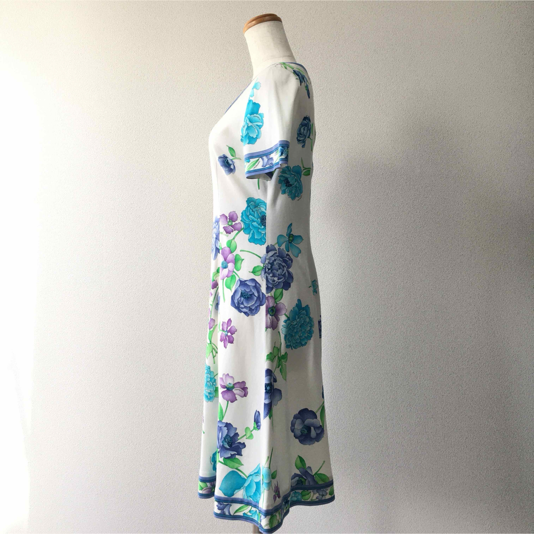 LEONARD - 美品 LEONARD レオナール コットンストレッチ Vライン