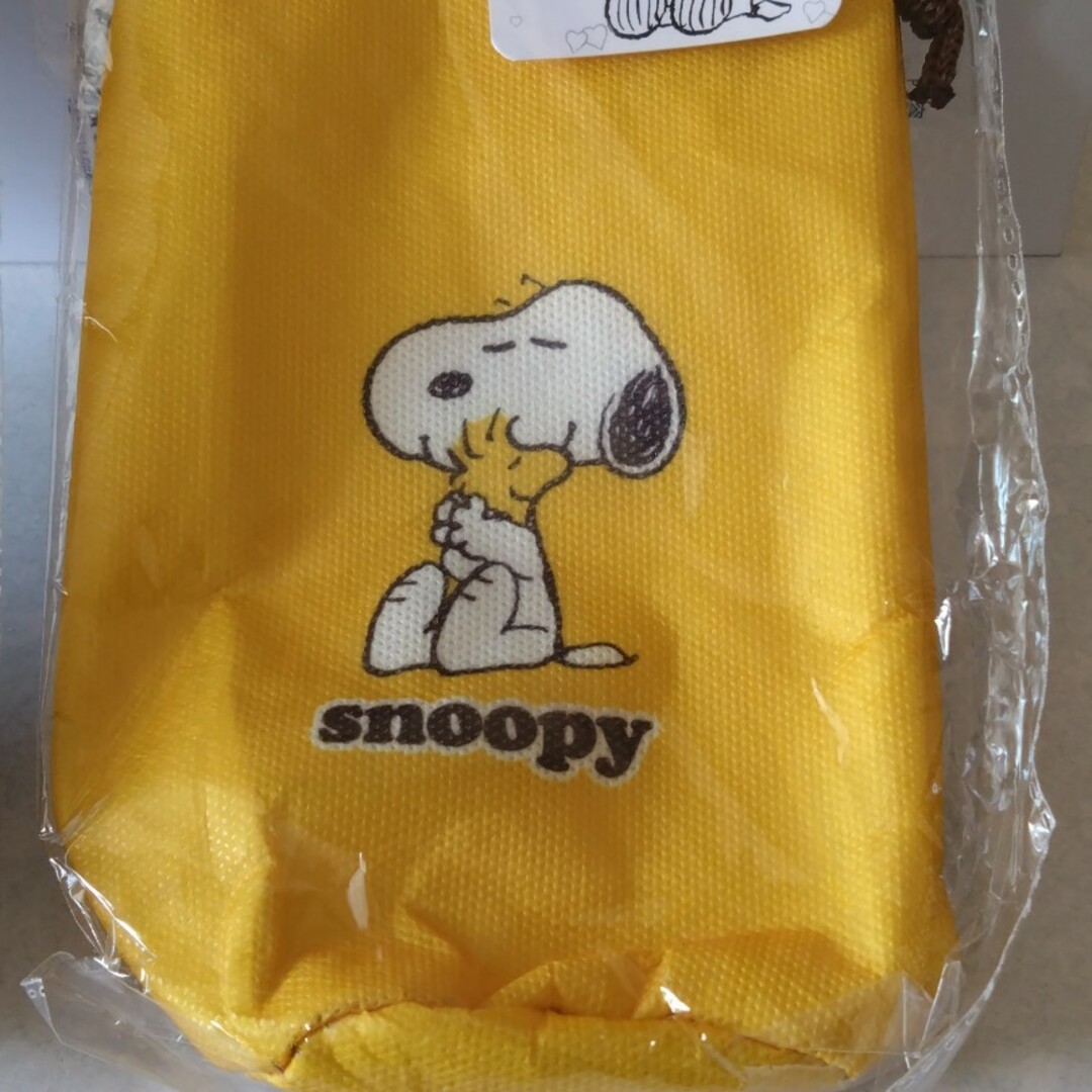 SNOOPY(スヌーピー)のボトルホルダー　２個 エンタメ/ホビーのエンタメ その他(その他)の商品写真