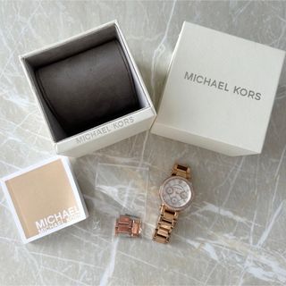 マイケルコース(Michael Kors) 白 腕時計(レディース)（ピンク/桃色系