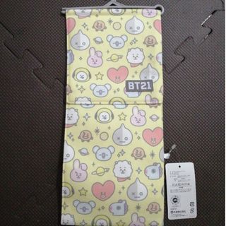 ビーティーイシビル(BT21)の値下げ！BT21　トイレペーパーホルダー　黄色(K-POP/アジア)