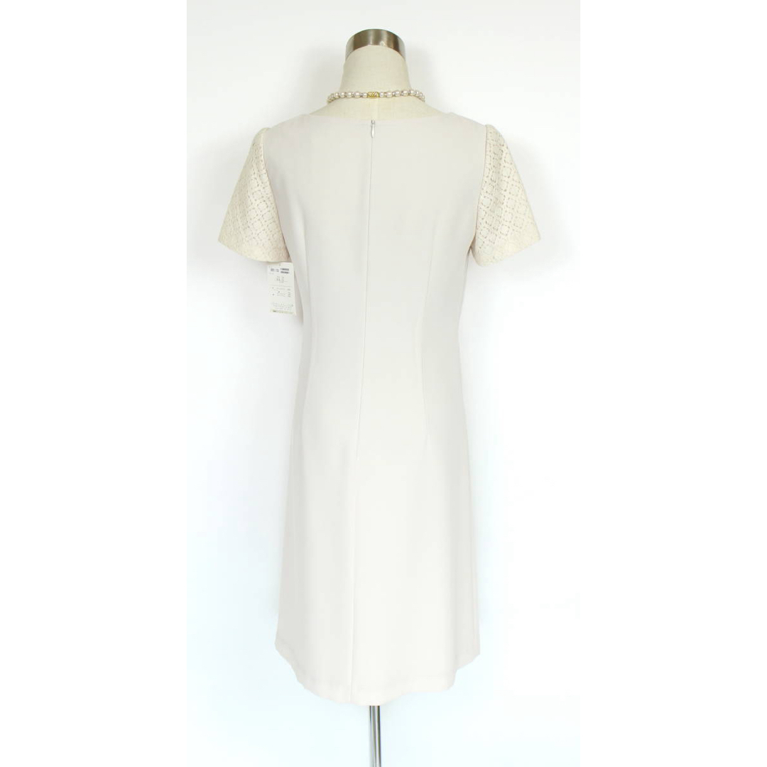 SOIR(ソワール)の新品 リョウコ キクチ 9号 ワンピース オフホワイト おしゃれ着 レディースのフォーマル/ドレス(ミディアムドレス)の商品写真