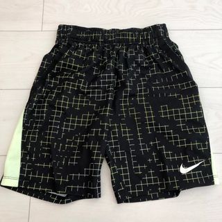 ナイキ(NIKE)のNIKE ハーフパンツ　キッズ　Sサイズ(パンツ/スパッツ)