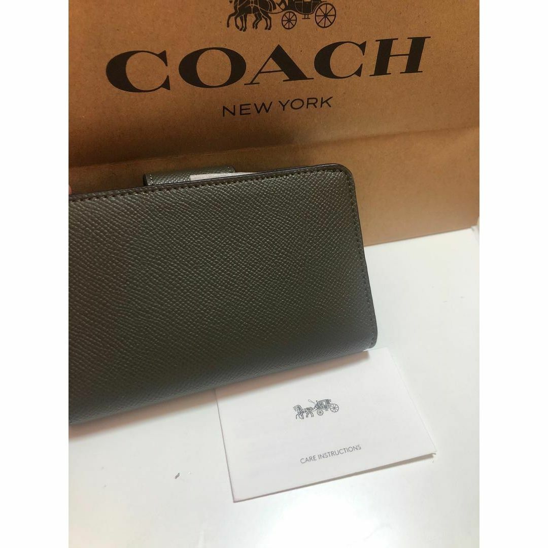 COACH(コーチ)のラス1【匿名配送】✨コーチ 二つ折り財布 グリーン レディース✨ レディースのファッション小物(財布)の商品写真