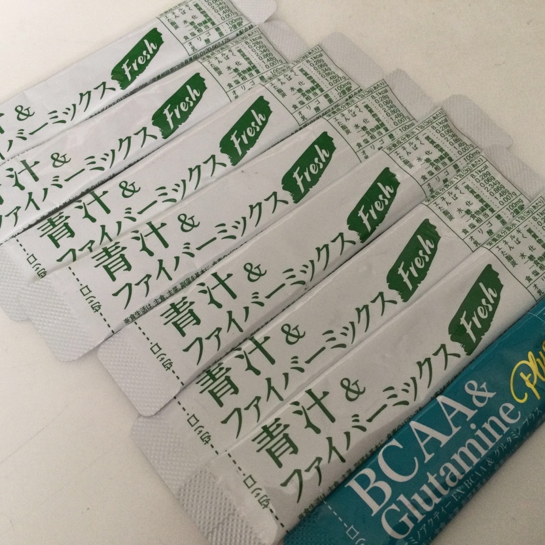 フォーデイズ(フォーデイズ)のフォーディズ　青汁&ファイバーミックス　BCAA 食品/飲料/酒の健康食品(青汁/ケール加工食品)の商品写真