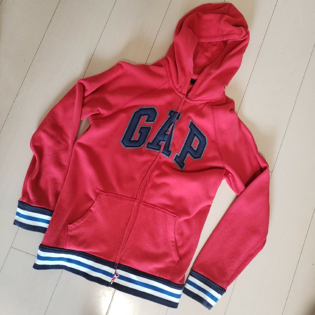 GAP パーカー　160 キッズ/ベビー/マタニティのキッズ服女の子用(90cm~)(ジャケット/上着)の商品写真