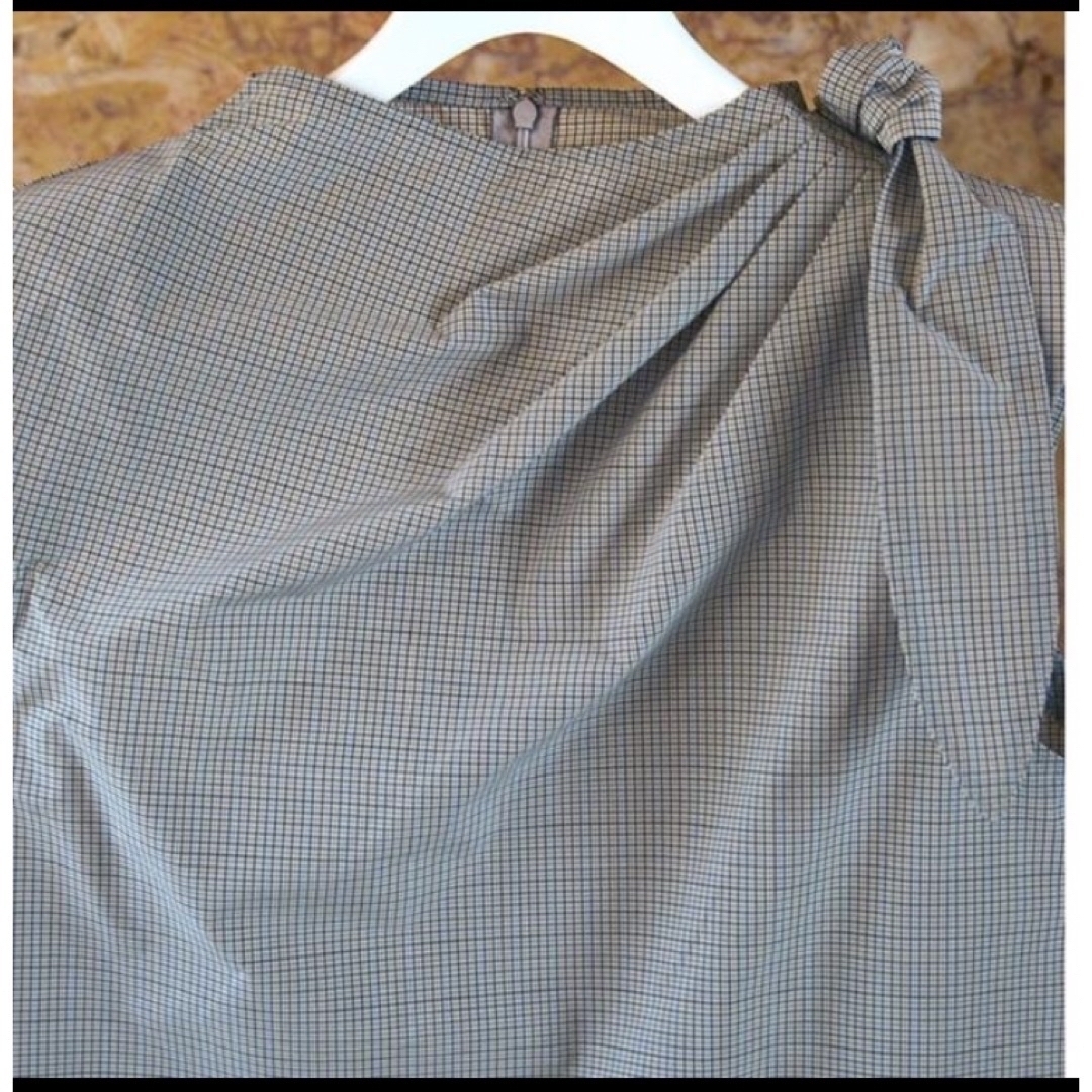 MEER. PADDED SHOULDER BOW TOPS(GRY) の通販 by あいき's shop｜ラクマ