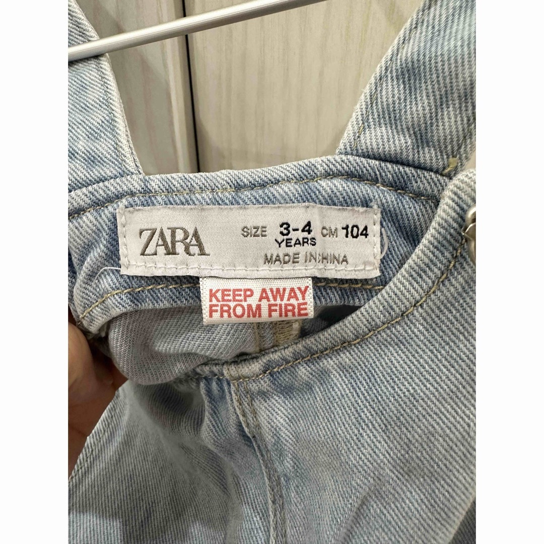 ZARA(ザラ)のZARA サロペットスカート オールインワン キッズ/ベビー/マタニティのキッズ服女の子用(90cm~)(ワンピース)の商品写真