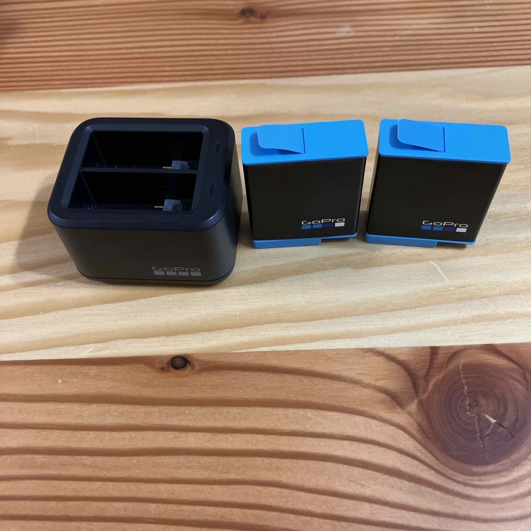 【美品】GoPro HERO9 BLACK ゴープロ　SDカード・自撮り棒付き