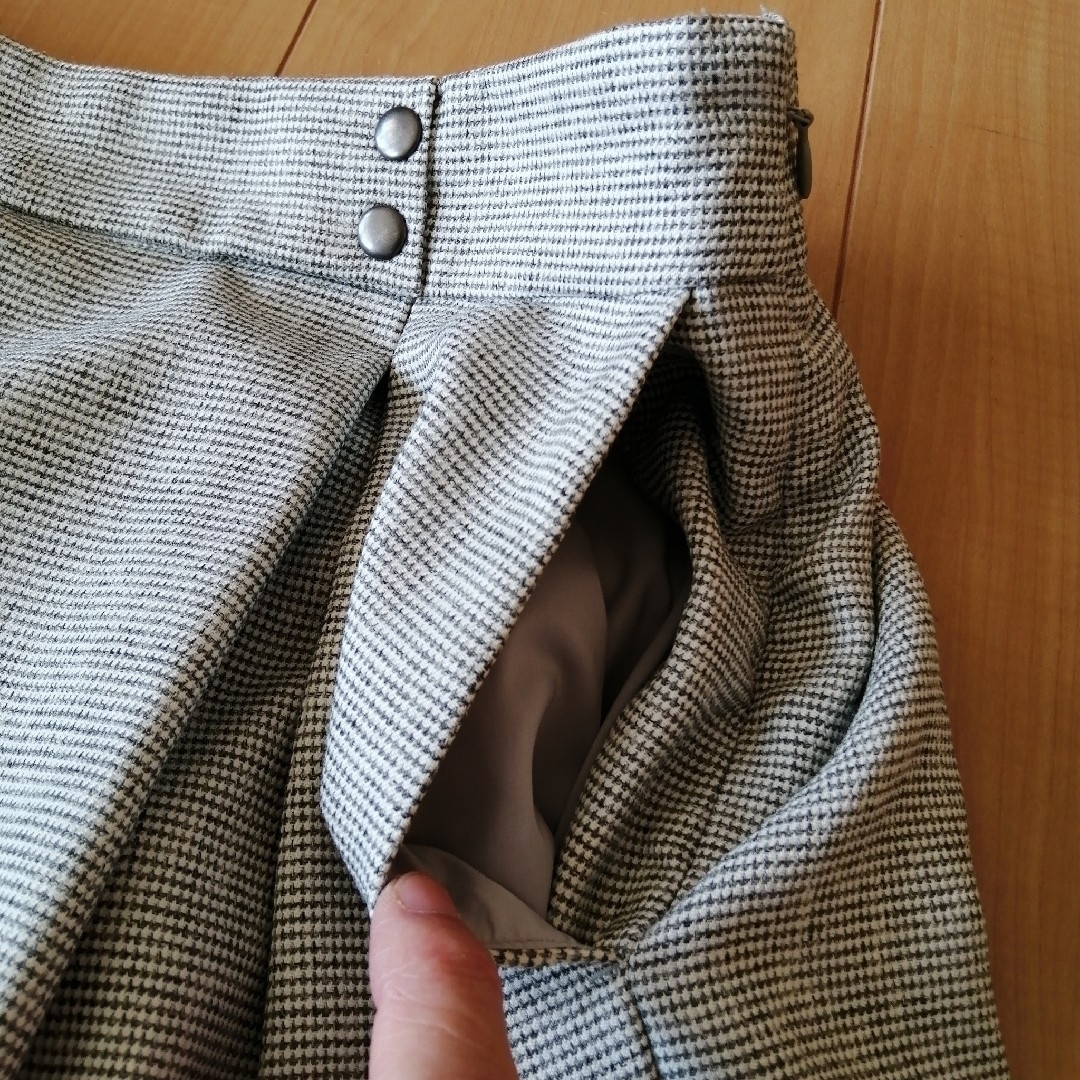 MICHEL KLEIN(ミッシェルクラン)のレディース　MICHEL KLEIN キュロットスカート　38サイズ レディースのスカート(ひざ丈スカート)の商品写真