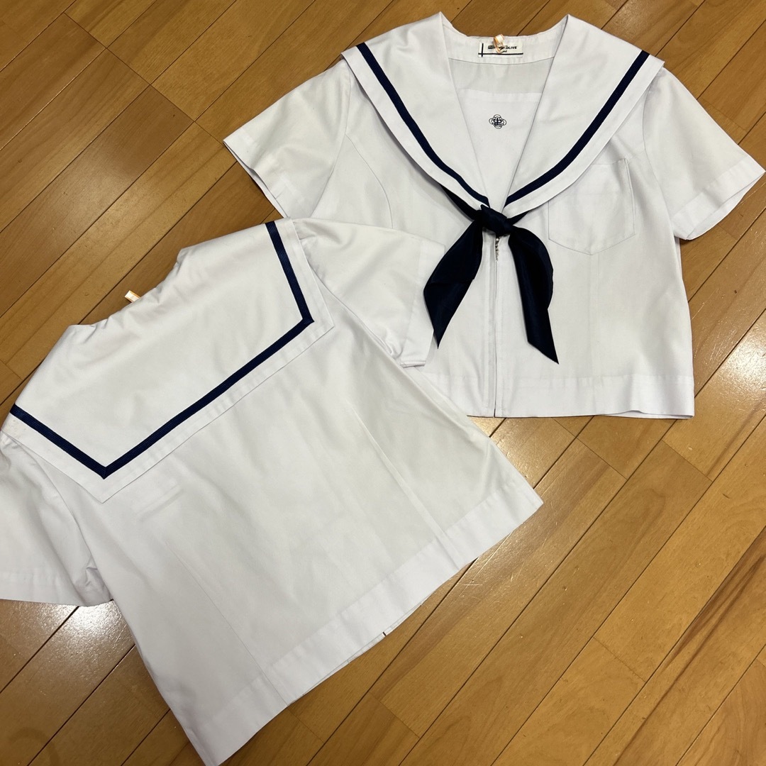 m-29 コスプレ衣装 夏 リボン付き制服 上下セット　大きめ