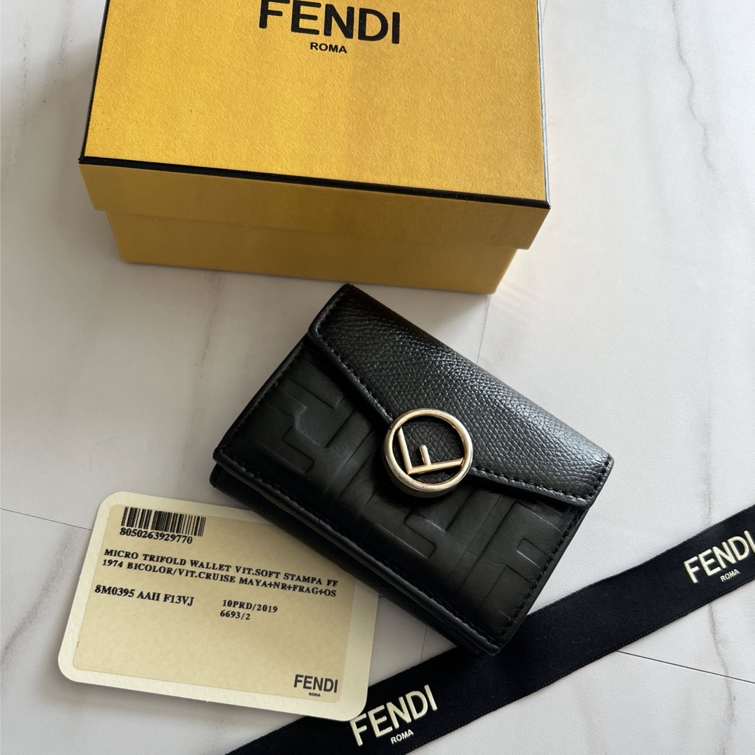 756 美品 FENDI フェンディ 3つ折り財布