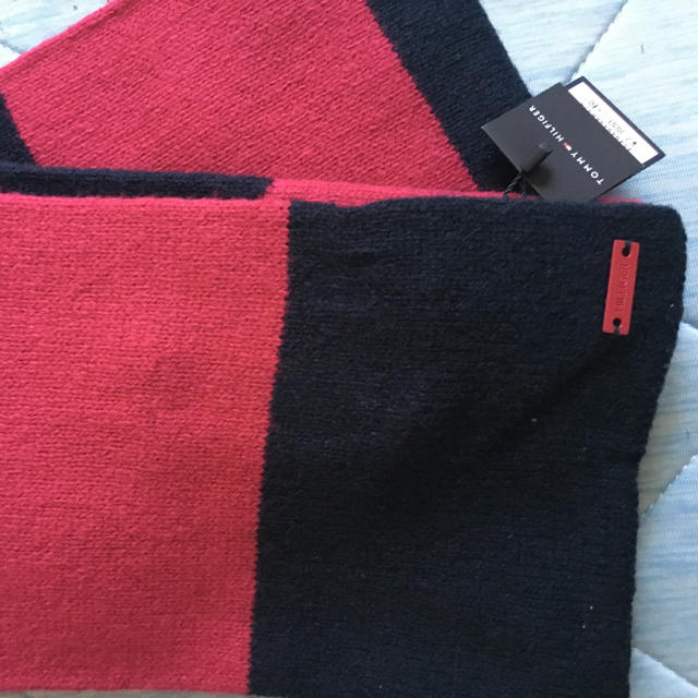 TOMMY HILFIGER(トミーヒルフィガー)の週末セール！！新品 タグ付き トミーヒルフィガー マフラー レディースのファッション小物(マフラー/ショール)の商品写真