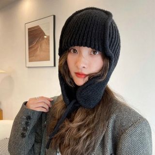 ザラ(ZARA)の耳あて付ニット帽 ニット帽 耳あて 暖かアイテム ニット 防寒 帽子 マフラー(ニット帽/ビーニー)