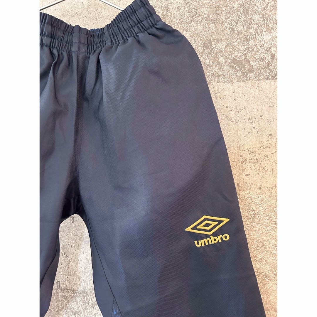 UMBRO(アンブロ)のumbro スポーツ/アウトドアのサッカー/フットサル(ウェア)の商品写真